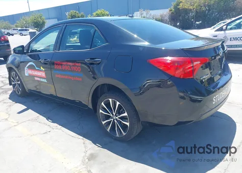 2017 Toyota Corolla Se z USA, uszkodzony, nr VIN 5YFBURHE6HP679565